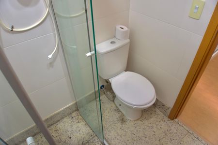 Apartamento para alugar com 62m², 2 quartos e 2 vagasSuíte - Banheiro