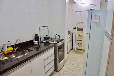 Apartamento para alugar com 62m², 2 quartos e 2 vagasCozinha
