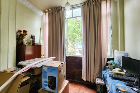 Apartamento para alugar com 85m², 2 quartos e 1 vagaSala 