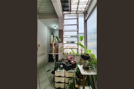 Apartamento para alugar com 85m², 2 quartos e 1 vagaÁrea de Serviço 