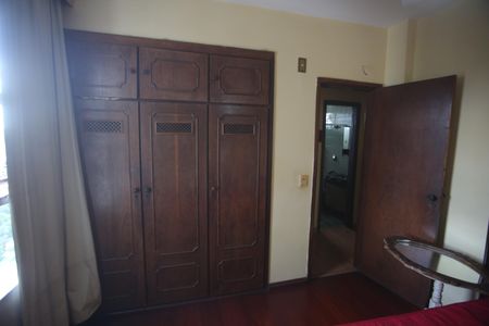 Apartamento à venda com 110m², 3 quartos e 2 vagasQuarto 2