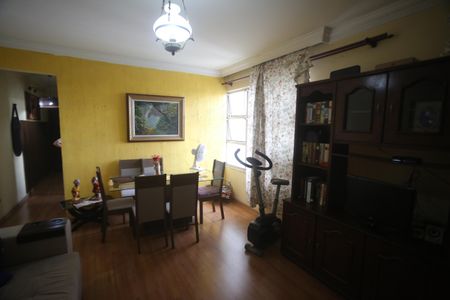 Apartamento à venda com 110m², 3 quartos e 2 vagasSala