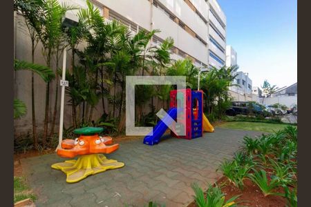 Apartamento à venda com 32m², 1 quarto e sem vagaÁrea comum - Playground