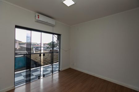 Casa para alugar com 1000m², 3 quartos e 6 vagasQuarto Suite