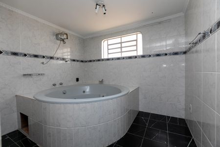 Casa para alugar com 1000m², 3 quartos e 6 vagasBanheiro Suite