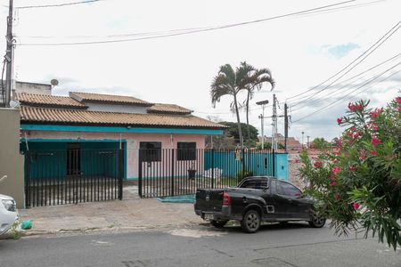 Casa para alugar com 1000m², 3 quartos e 6 vagasFrente do Imóvel