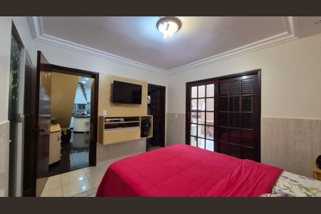 Casa à venda com 350m², 5 quartos e 3 vagas Casa à venda com 350m², 5 quartos e 3 vagasSuíte