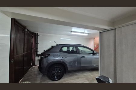 Casa à venda com 350m², 5 quartos e 3 vagas Casa à venda com 350m², 5 quartos e 3 vagasGaragem