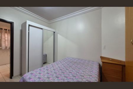 Casa à venda com 350m², 5 quartos e 3 vagas Casa à venda com 350m², 5 quartos e 3 vagasQuarto 2