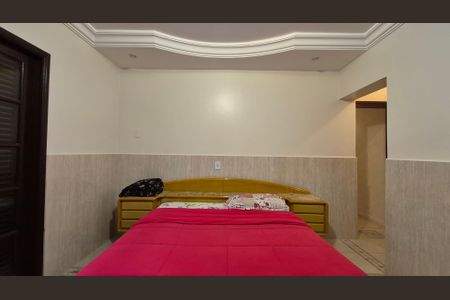 Casa à venda com 350m², 5 quartos e 3 vagas Casa à venda com 350m², 5 quartos e 3 vagasSuíte