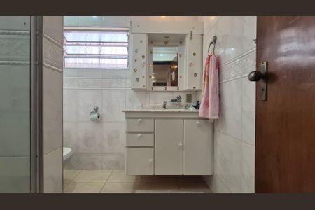 Casa à venda com 350m², 5 quartos e 3 vagas Casa à venda com 350m², 5 quartos e 3 vagasBanheiro