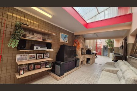 Casa à venda com 350m², 5 quartos e 3 vagas Casa à venda com 350m², 5 quartos e 3 vagasArea externa