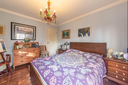 Apartamento à venda com 200m², 4 quartos e 3 vagasSuite 2