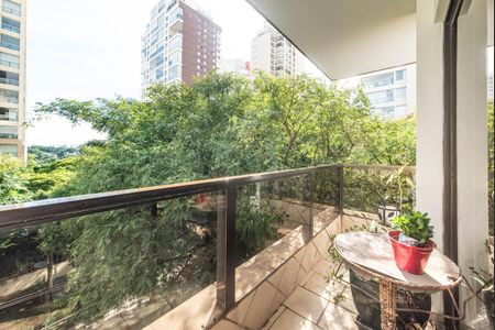 Apartamento à venda com 200m², 4 quartos e 3 vagasVaranda