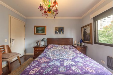 Apartamento à venda com 200m², 4 quartos e 3 vagasSuite 2