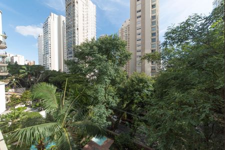 Apartamento à venda com 200m², 4 quartos e 3 vagasVaranda