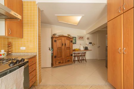 Apartamento à venda com 200m², 4 quartos e 3 vagasCozinha