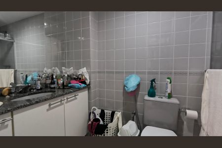 Apartamento à venda com 70m², 2 quartos e 1 vagaBanheiro da Suíte 