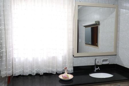 Casa para alugar com 260m², 3 quartos e 2 vagasBanheiro