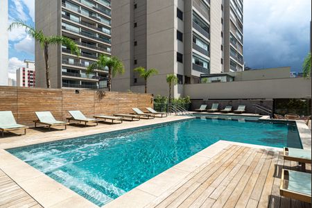 Studio para alugar com 24m², 1 quarto e sem vaga Studio para alugar com 24m², 1 quarto e sem vagaÁrea comum - Piscina