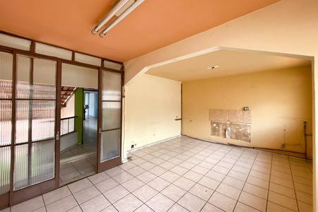 Casa para alugar com 256m², 3 quartos e 4 vagasSala