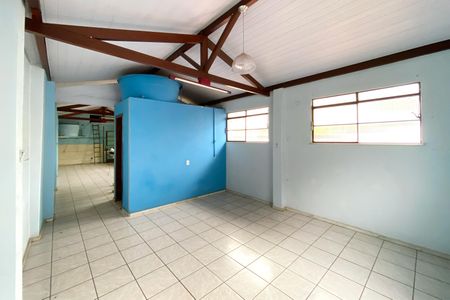 Casa para alugar com 256m², 3 quartos e 4 vagasSala cobertura