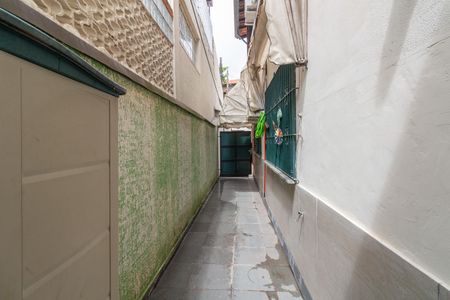Casa à venda com 150m², 3 quartos e 2 vagasCorredor