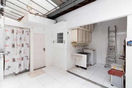 Casa à venda com 150m², 3 quartos e 2 vagasÁrea de Serviço