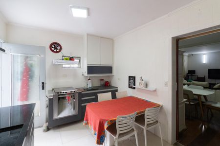 Casa à venda com 150m², 3 quartos e 2 vagasCozinha