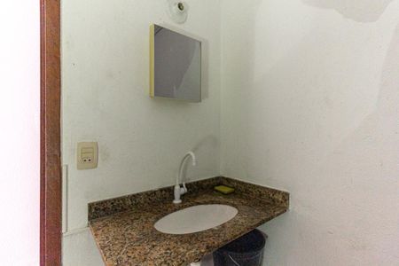 Banheiro de kitnet/studio à venda com 1 quarto, 40m² em República, São Paulo