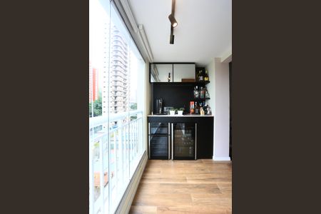 Apartamento à venda com 69m², 2 quartos e 2 vagasvaranda