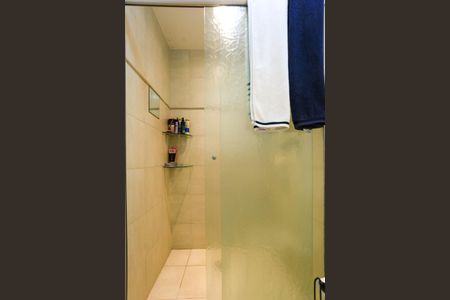 Apartamento à venda com 69m², 2 quartos e 2 vagasBanheiro