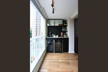 Apartamento à venda com 69m², 2 quartos e 2 vagasvaranda