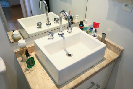 Apartamento à venda com 69m², 2 quartos e 2 vagasBanheiro