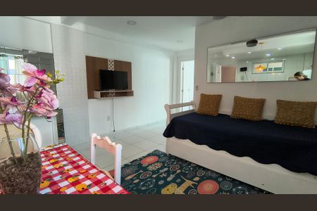 Sala de apartamento para alugar com 1 quarto, 60m² em Recreio dos Bandeirantes, Rio de Janeiro