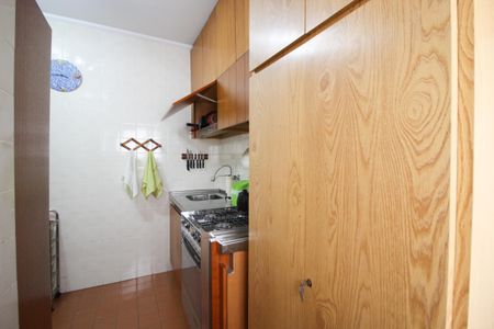 Apartamento à venda com 79m², 2 quartos e 1 vagaÁrea de Serviço