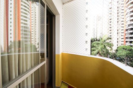 Apartamento à venda com 79m², 2 quartos e 1 vagaVaranda