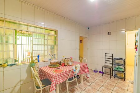 Casa à venda com 150m², 2 quartos e sem vaga