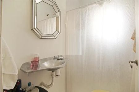 Casa à venda com 147m², 4 quartos e 1 vagaFoto 24