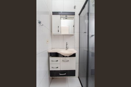 Banheiro da Suíte 1 de casa de condomínio à venda com 2 quartos, 125m² em Vila Nilo, São Paulo