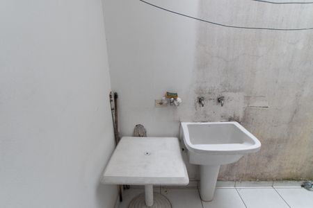 Casa de condomínio à venda com 125m², 2 quartos e 1 vagaÁrea de Serviço