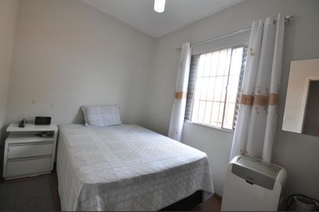 Casa à venda com 161m², 3 quartos e 2 vagasQuarto 2