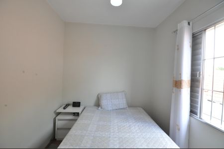 Casa à venda com 161m², 3 quartos e 2 vagasQuarto 2