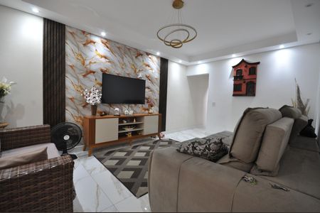 Casa à venda com 161m², 3 quartos e 2 vagasSala