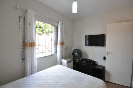 Casa à venda com 161m², 3 quartos e 2 vagasQuarto 2