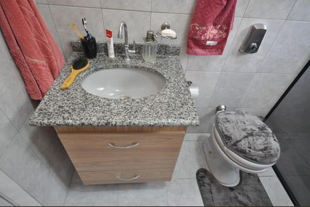 Casa à venda com 161m², 3 quartos e 2 vagasBanheiro Social