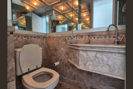 Apartamento para alugar com 380m², 4 quartos e 4 vagas Apartamento para alugar com 380m², 4 quartos e 4 vagasLavabo