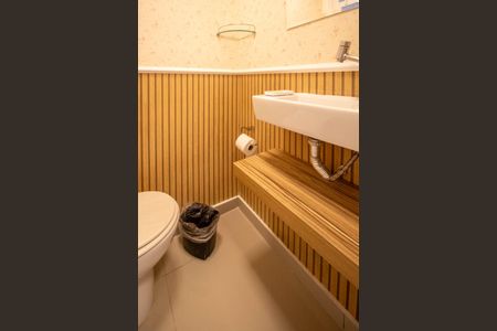 Casa à venda com 172m², 3 quartos e 2 vagasLavabo