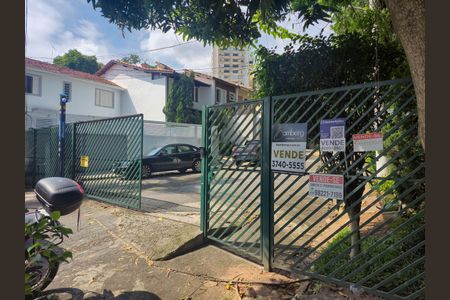 Casa à venda com 172m², 3 quartos e 2 vagasPlaca