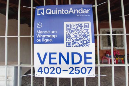 Casa à venda com 250m², 3 quartos e 3 vagas Casa à venda com 250m², 3 quartos e 3 vagasPLACA INSTALADA NA FACHADA